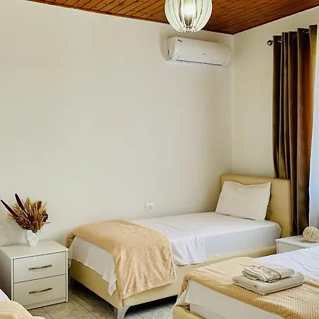 Appartement Mia - Entire With Balcony & Garden *
