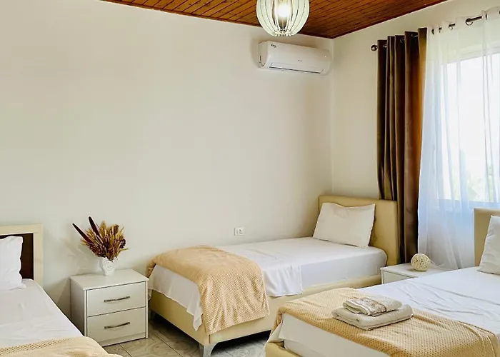 Appartement Mia - Entire With Balcony & Garden *